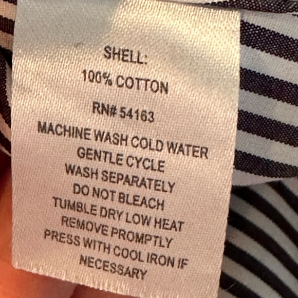 Calvin Klein women’s striped button down no-iron cuff sleeve 100% cotton shirt. - Picture 3 of 4